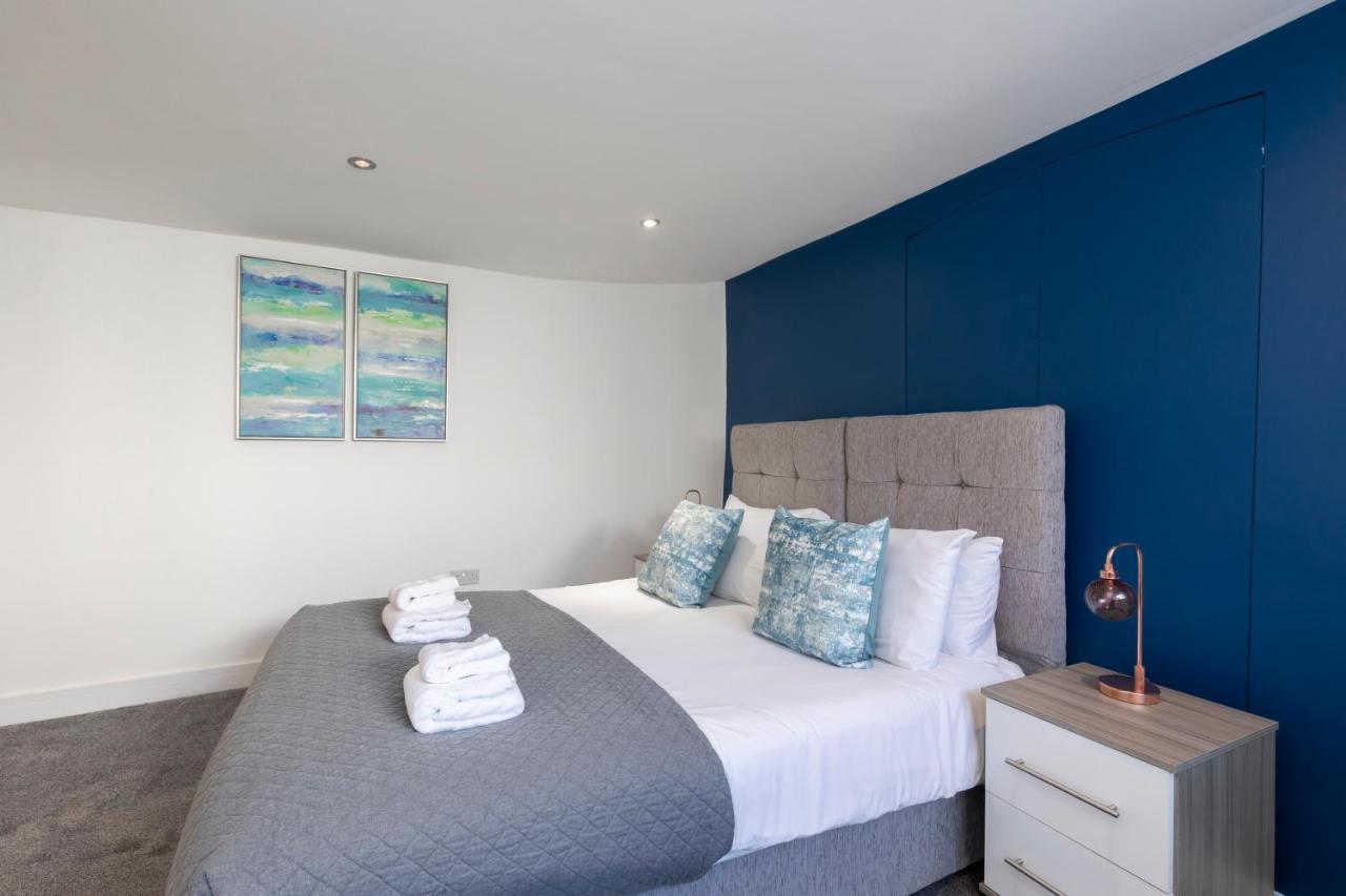Prestbury Road Apartment เชลเทนแฮม ภายนอก รูปภาพ
