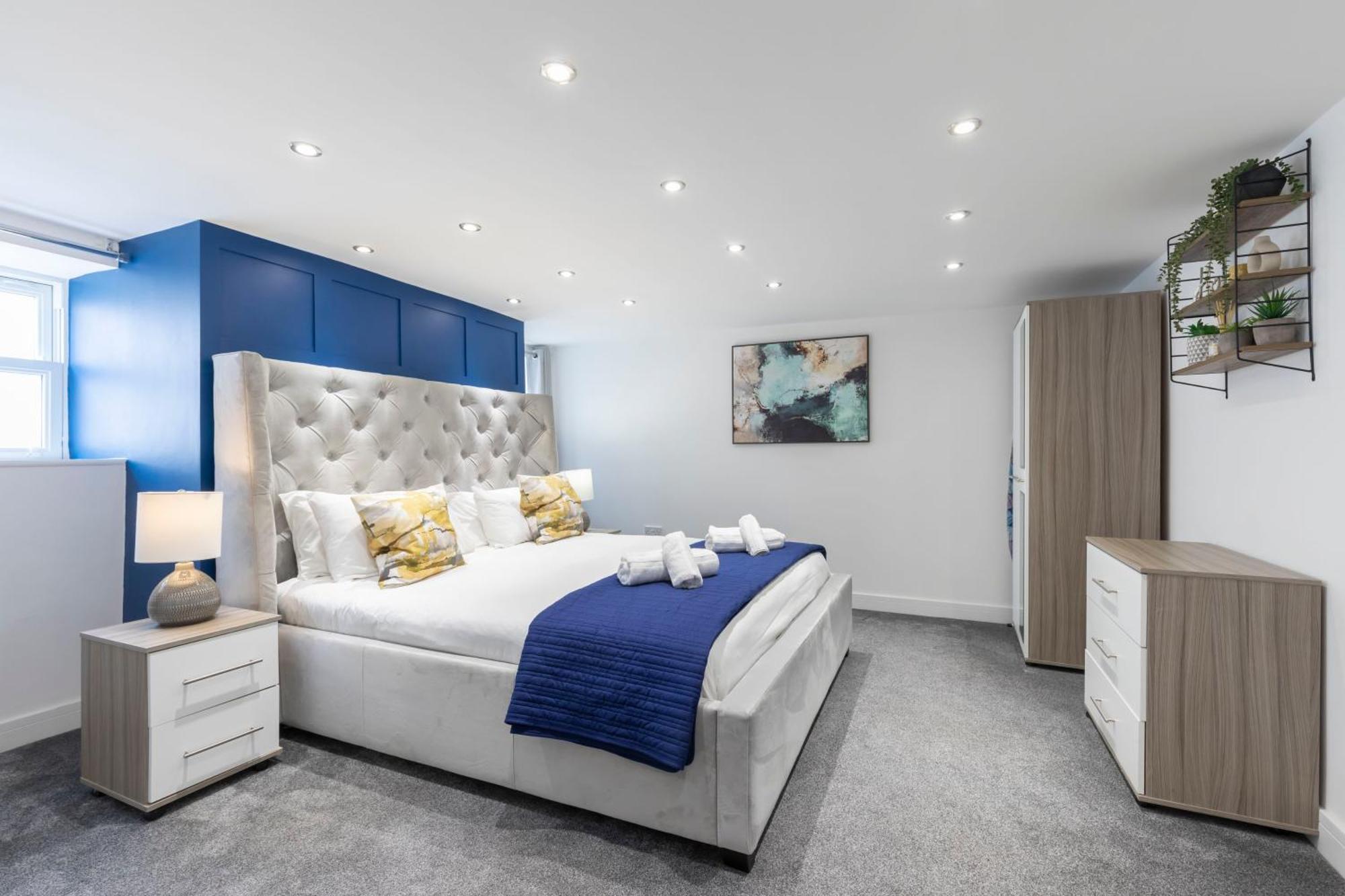 Prestbury Road Apartment เชลเทนแฮม ภายนอก รูปภาพ
